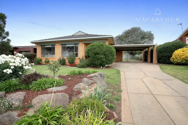 9 Dove Street, Mount Austin NSW 2650