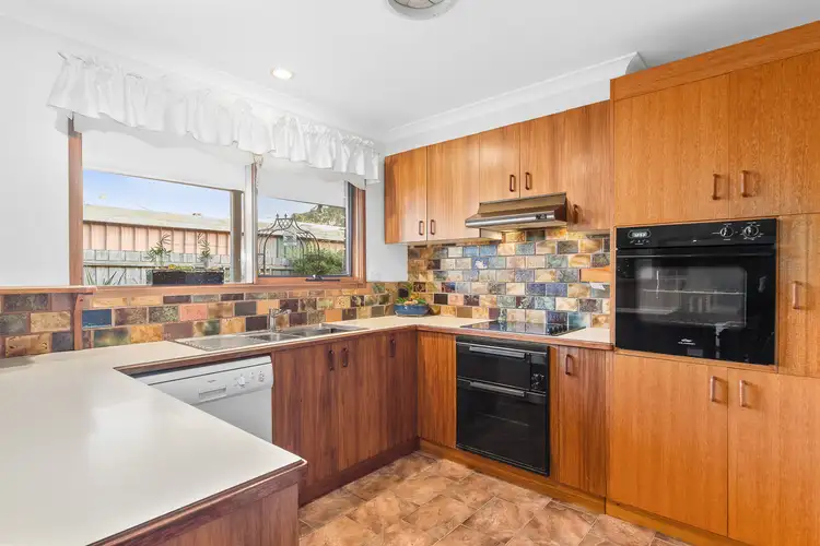 Sixth view of Homely house listing, 32 Earlston Circuit, Cranbourne VIC 3977