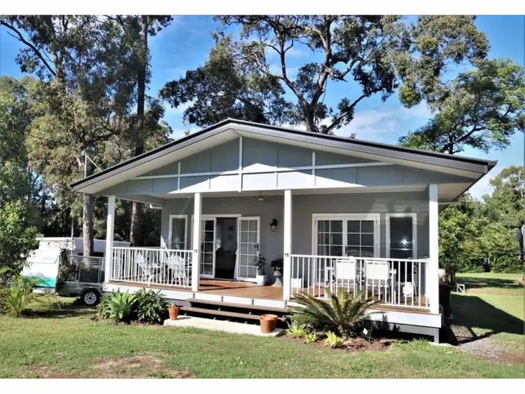 2. Marroo Street, Coochiemudlo Island QLD 4184