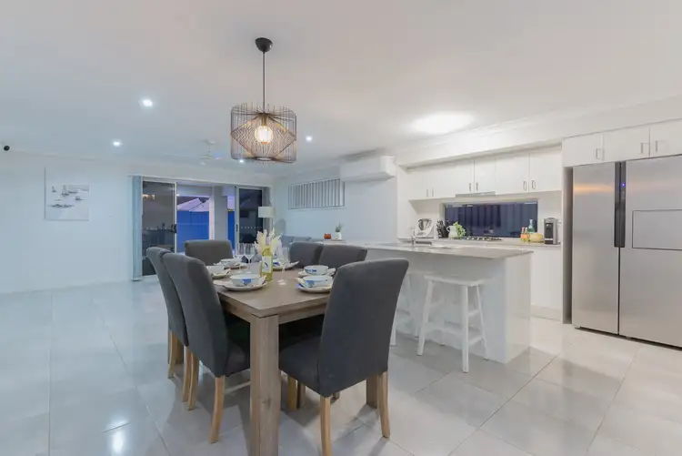 7 Casey Street, Pimpama QLD 4209