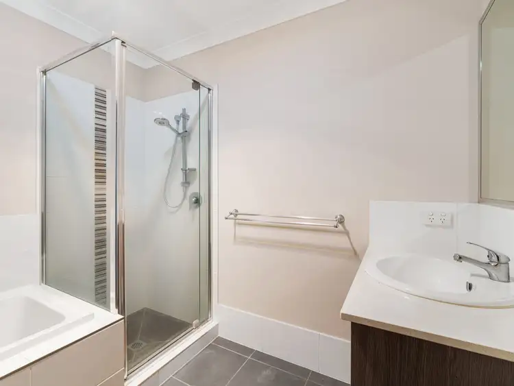 Sixth view of Homely unit listing, 2/102 Rowbotham Street, Rangeville QLD 4350