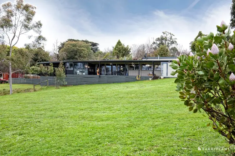 25 Gembrook - Launching Place Road, Gembrook VIC 3783