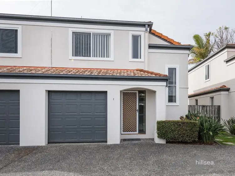 2/38-40 Robert Street, Labrador QLD 4215