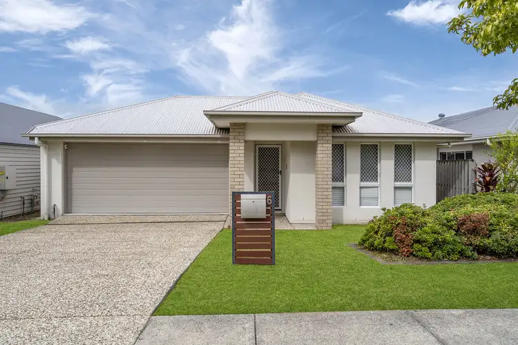 6 Hillstone Crescent, Maudsland QLD 4210