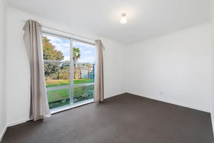 Fifth view of Homely house listing, 33 Gibsons Road, Sale VIC 3850