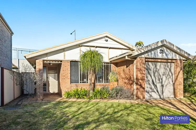 18 Sperring Avenue, Oakhurst NSW 2761