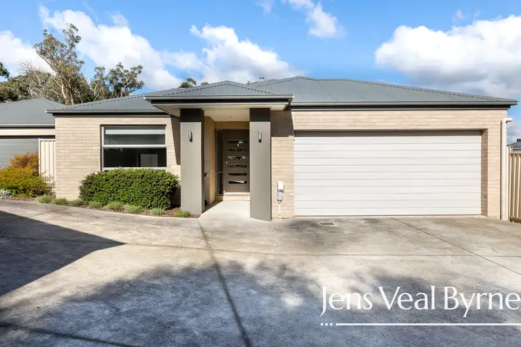 Main view of Homely house listing, 2/5 Penfold Close, Canadian VIC 3350