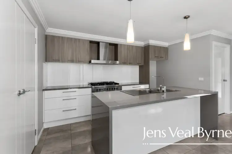 Fourth view of Homely house listing, 2/5 Penfold Close, Canadian VIC 3350