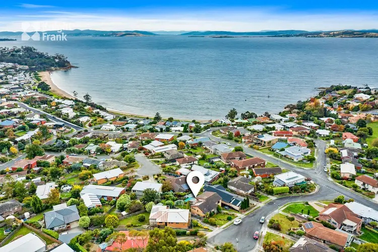 6 Kulgoa Place, Blackmans Bay TAS 7052