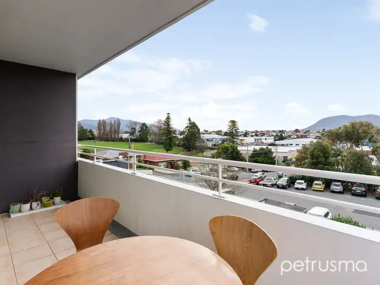 4B/33 Tower Road, New Town TAS 7008