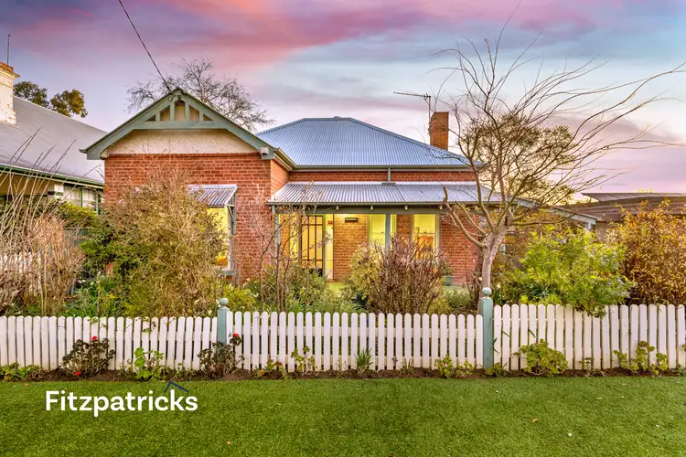 10 Simmons Street, Wagga Wagga NSW 2650