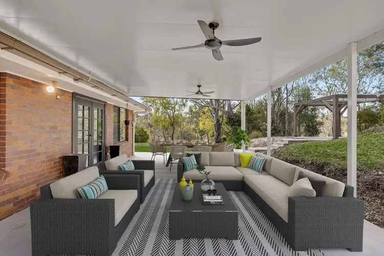 246 Hermitage Road, Cranley QLD 4350