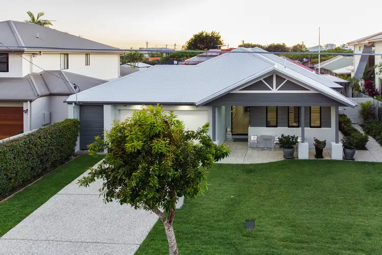 8 Harding Street, Hendra QLD 4011