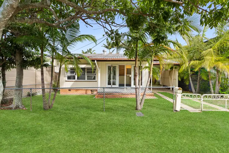 17 Cowen Street, Margate QLD 4019