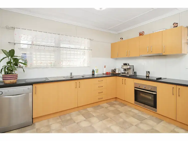 Second view of Homely house listing, 142 Andrew Avenue, Tarragindi QLD 4121