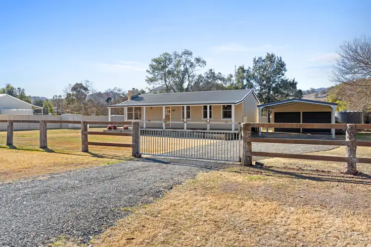 18 Gladstone Street, Wingen NSW 2337