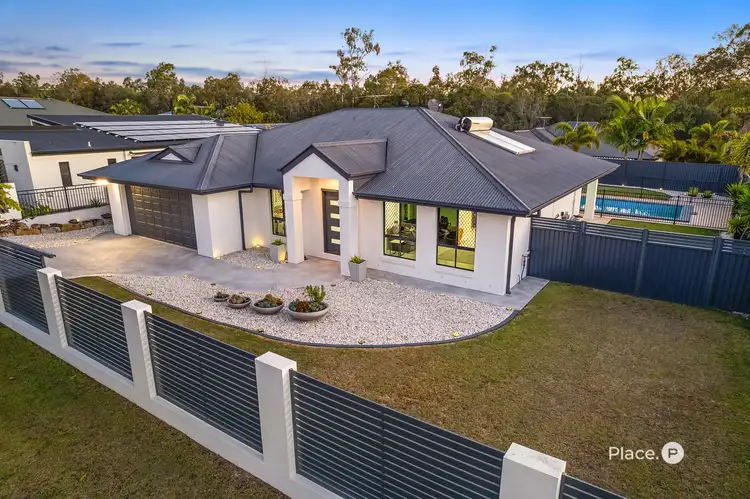 43 Tantanoola Street, Parkinson QLD 4115