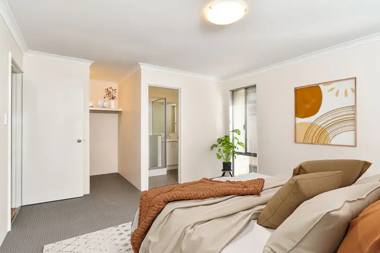 Fifth view of Homely house listing, 32 Calvera Gardens, Piara Waters WA 6112