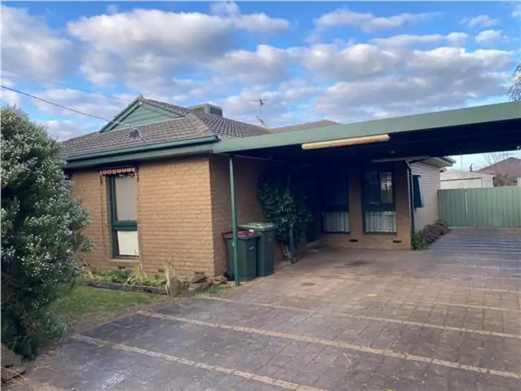 4 Newell Street