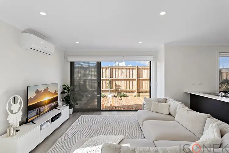 Fourth view of Homely house listing, 19 Tierra Circuit, Wollert VIC 3750