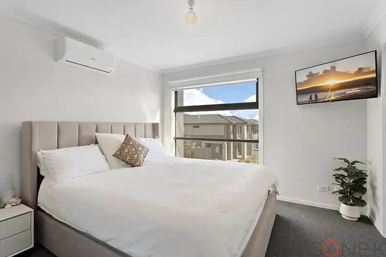 Sixth view of Homely house listing, 19 Tierra Circuit, Wollert VIC 3750