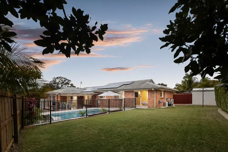 16 Rosedale Place, Helensvale QLD 4212