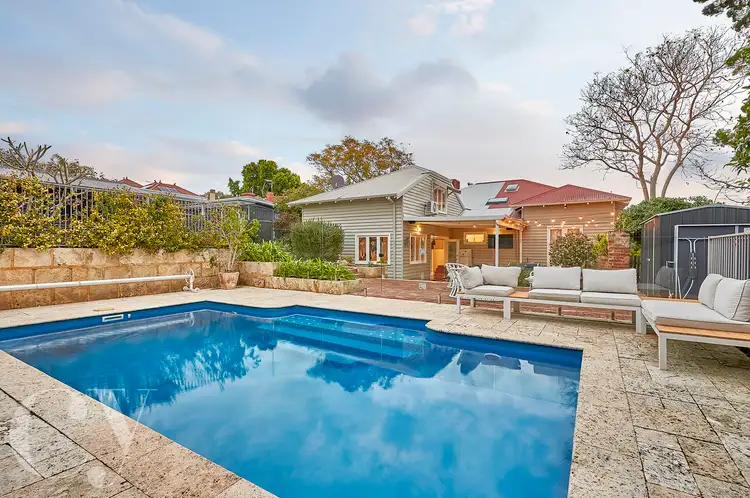 12 Stratford Street, East Fremantle WA 6158
