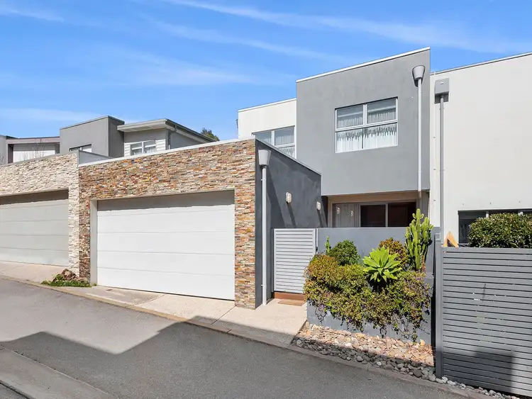18 Anchorage Avenue, Safety Beach VIC 3936