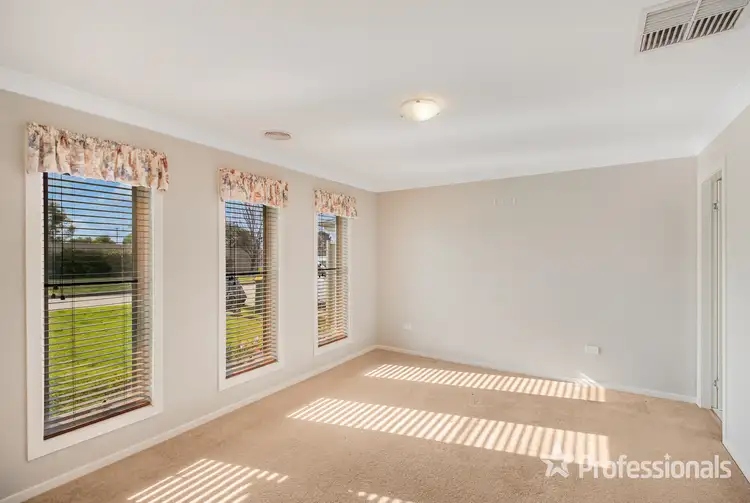 Second view of Homely villa listing, 4/124 Mima Street, Glenfield Park NSW 2650