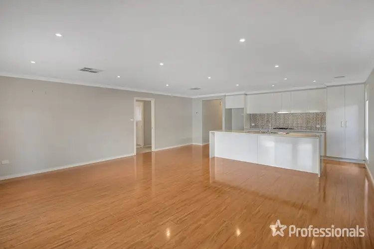 Sixth view of Homely villa listing, 4/124 Mima Street, Glenfield Park NSW 2650
