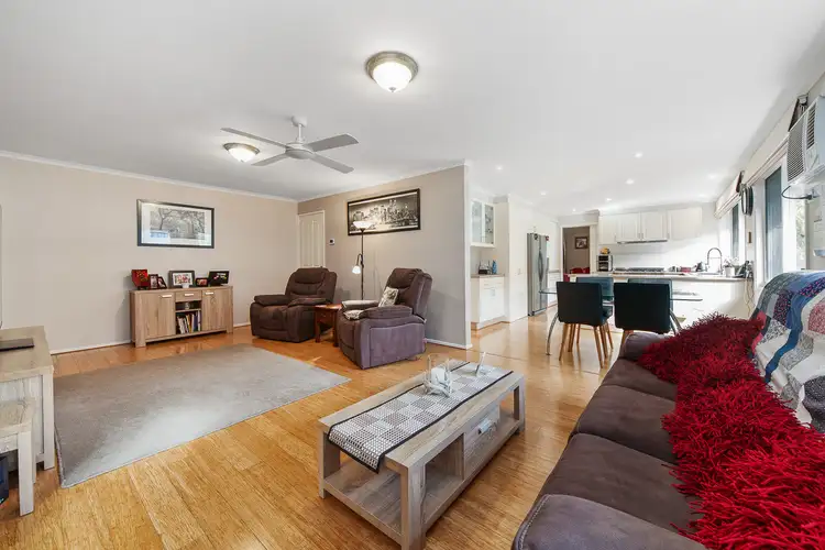 Second view of Homely house listing, 5 Carisbrook Court, Langwarrin VIC 3910