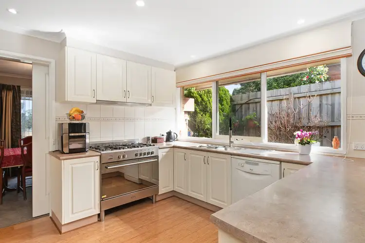 Third view of Homely house listing, 5 Carisbrook Court, Langwarrin VIC 3910