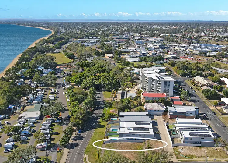 251 Esplanade, Pialba QLD 4655