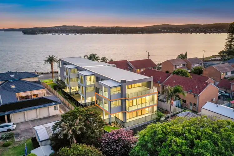 204/208 The Esplanade, Speers Point NSW 2284