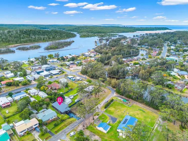 35 Spinks Avenue, Lake Conjola NSW 2539