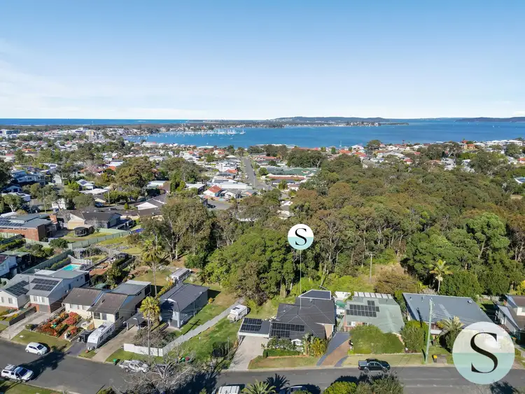 14 Greenwood Avenue, Belmont NSW 2280
