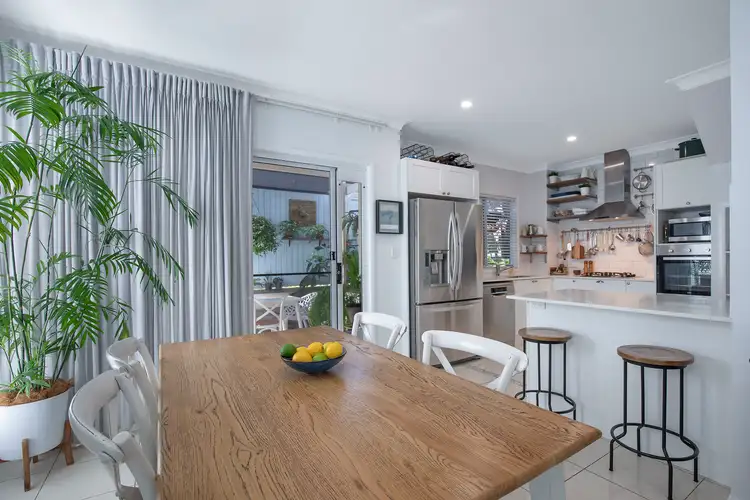 5/14 Collins Street, Woody Point QLD 4019
