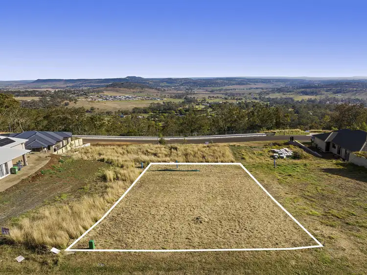 104 Adelaide Street, Cranley QLD 4350