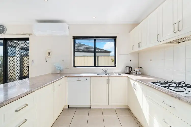 Fifth view of Homely townhouse listing, 13/10 Weir Street, Sale VIC 3850