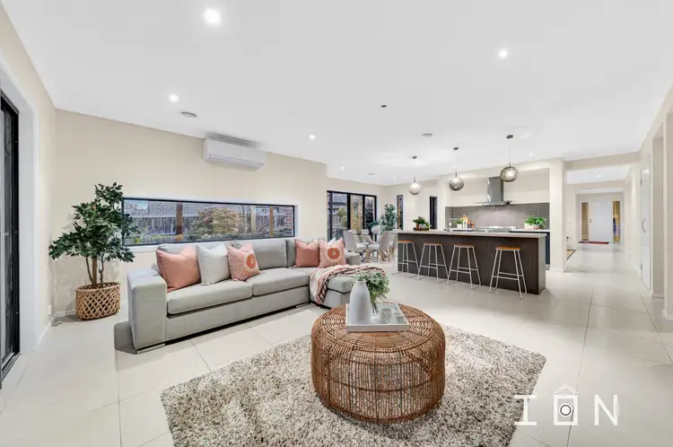 Main view of Homely house listing, 8 Hawkeseye Way, Cranbourne East VIC 3977