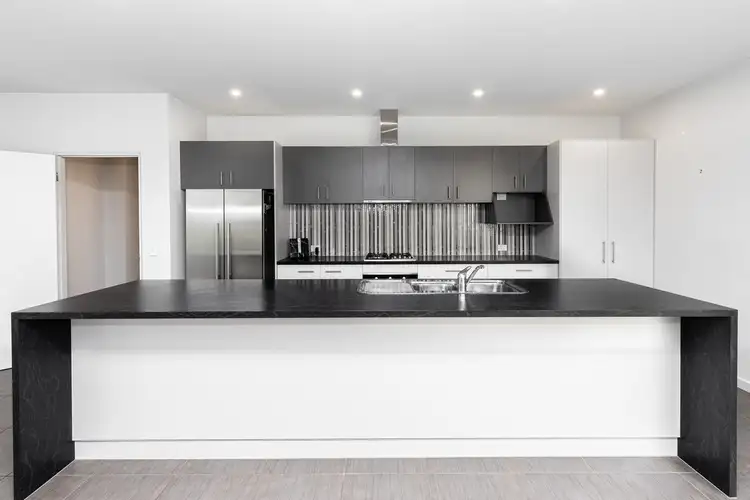 Sixth view of Homely house listing, 25 Roxburgh Court, Warrnambool VIC 3280