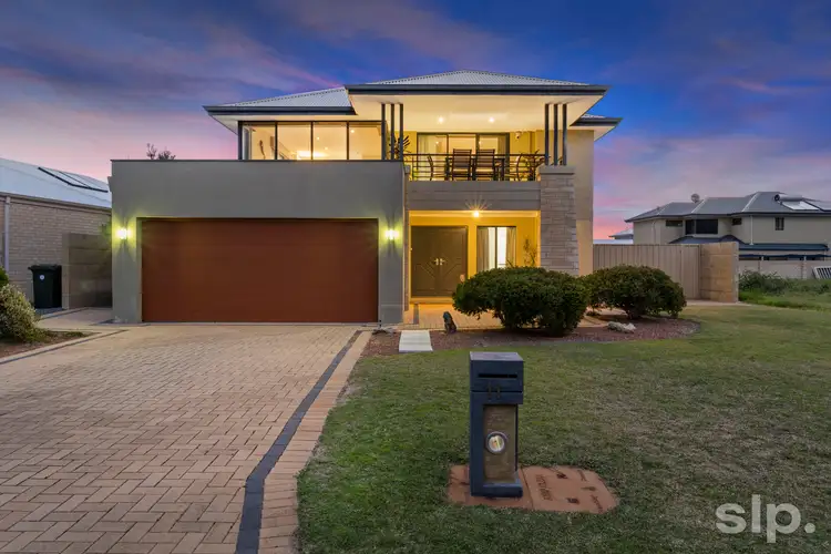 11 Sanddune Way, Wannanup WA 6210