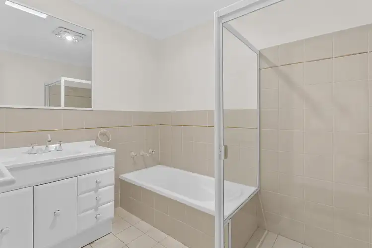 Fifth view of Homely villa listing, 2/1 Gilba Road, Koonawarra NSW 2530