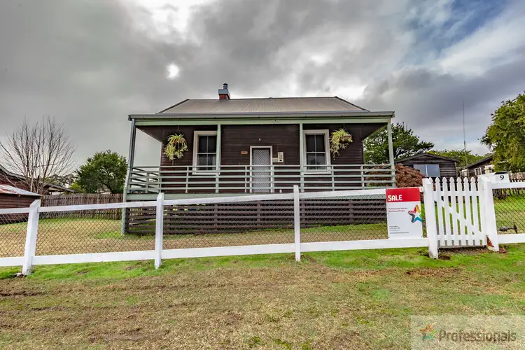 9 Pine Street, Pemberton WA 6260