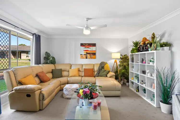 10 Kyah Close, Kallangur QLD 4503