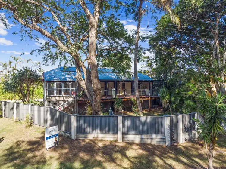 118 Esplanade, Toogoom QLD 4655