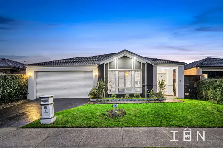 Main view of Homely house listing, 5 Saltram Court, Cranbourne East VIC 3977