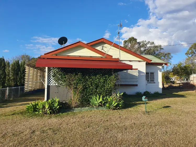 11 Faraday Street, Monto QLD 4630