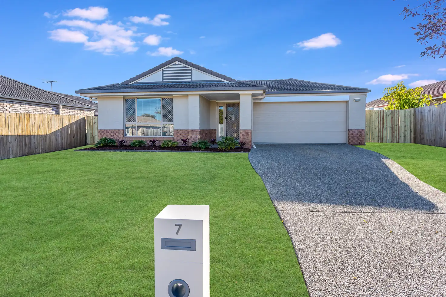 Main view of Homely house listing, 7 Mavis Court, Rothwell QLD 4022