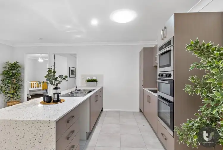 Sixth view of Homely house listing, 1/304 Finucane Road, Alexandra Hills QLD 4161
